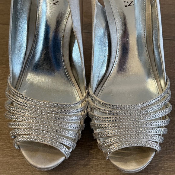 Lauren Ralph Lauren Silver Rhinestone Stilettos Slingback Women 8.5 Shoe Read - Picture 6 of 16